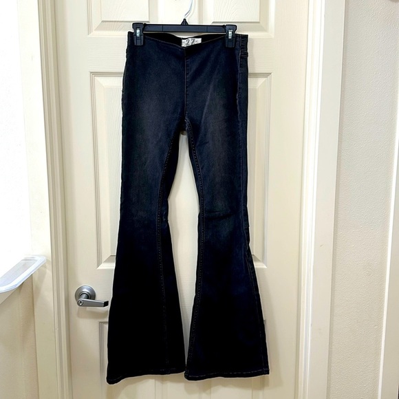 🆕We the free- 🍄NEW NO TAGS! 🍄penny pull on jeans -NOT WORN -SOLD OUT - Picture 4 of 11